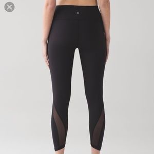 Lululemon featherlight leggings / tights
